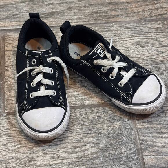 Converse All Star Kids Classic Black and White Sneaker Size 10 - Picture 2 of 6